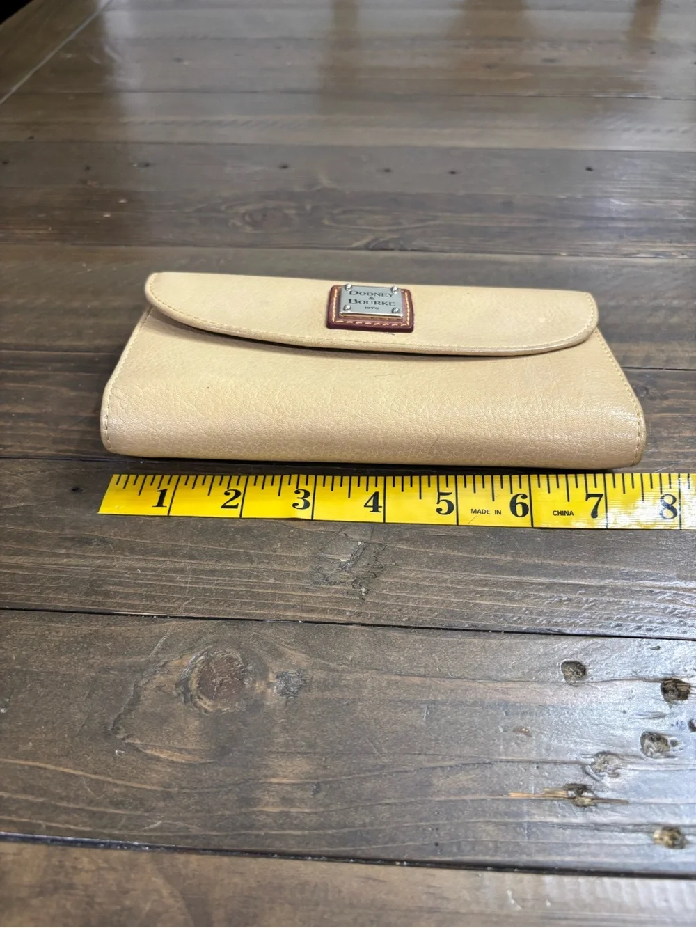 Dooney & Bourke Beige Leather Continental Clutch Wallet